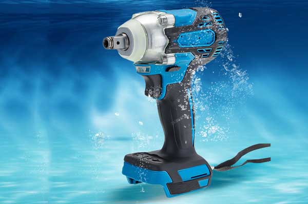 Use-Impact-Wrench-In-Water