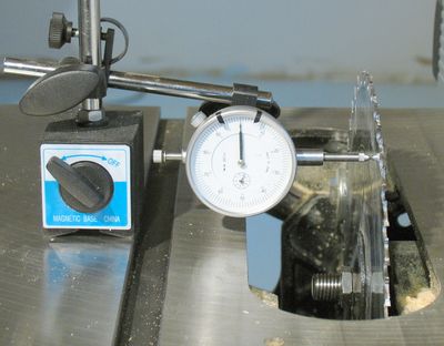 Dial-indicator-for-wobble-measure